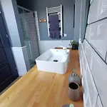 Bb 公寓 *