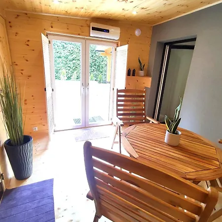 Bb 아파트 포드고르진