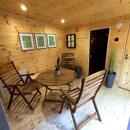 Bb Apartment *